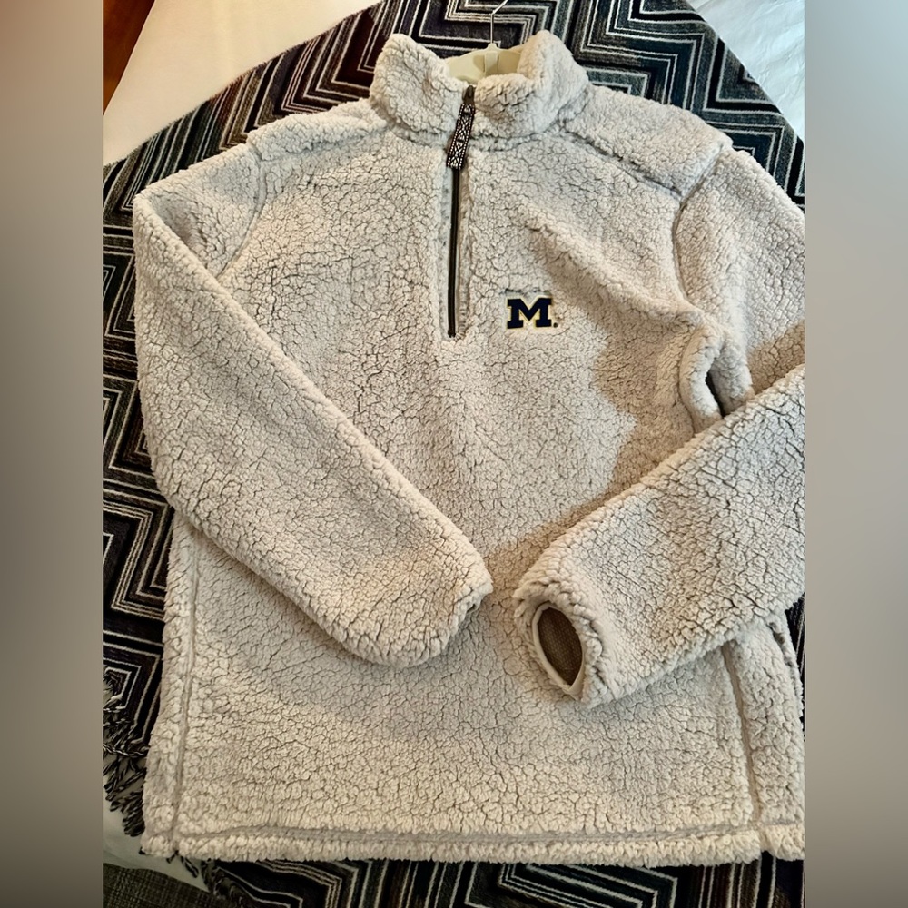 Womens University of Michigan over shirt